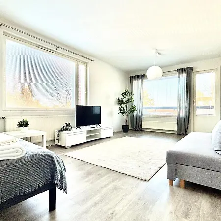 Cozy In Apartment *